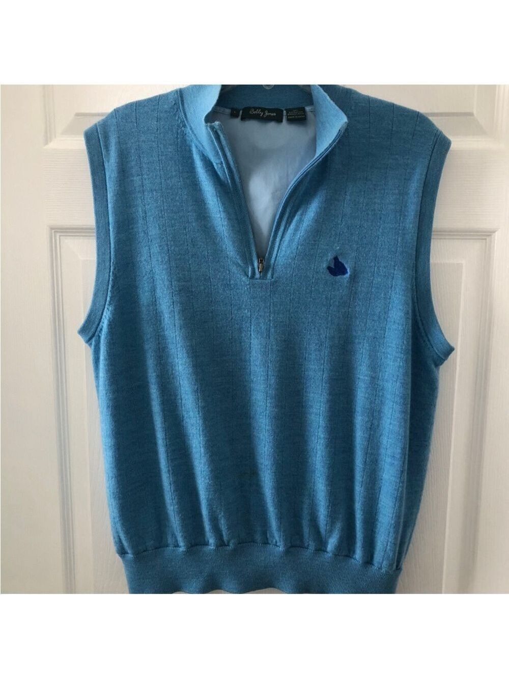 Bobby Jones Men’s Light Blue Sleeveless Quarter-Zip Vest 100% Fine Merino Wool